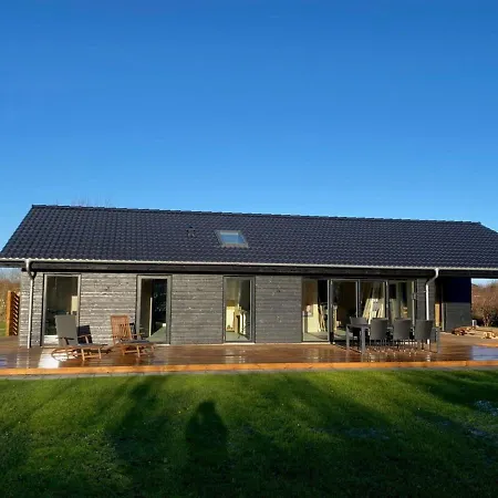 Hasten - 600m From The Sea By Interhome *