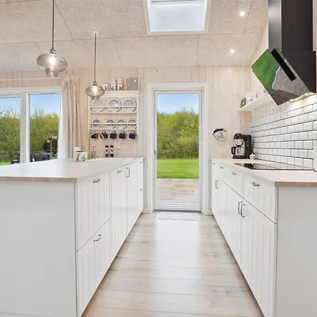 Dom wakacyjny Hasten - 600m From The Sea By Interhome *