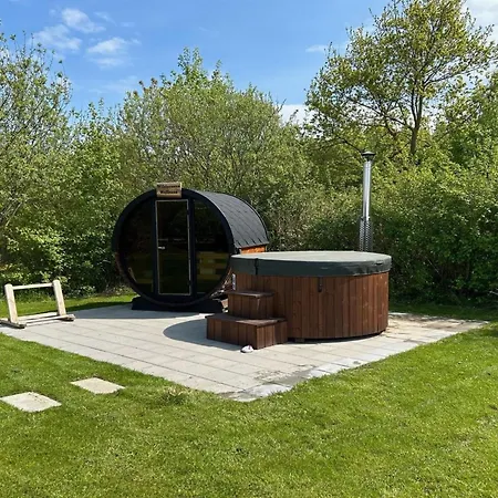 Hasten - 600m From The Sea By Interhome