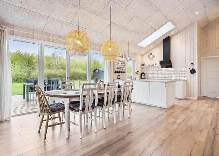 Hasten - 600m From The Sea By Interhome Дом отдыха