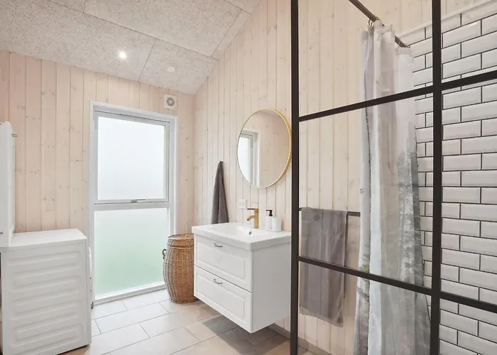 Hasten - 600m From The Sea By Interhome Holiday home Nedre Lysabild